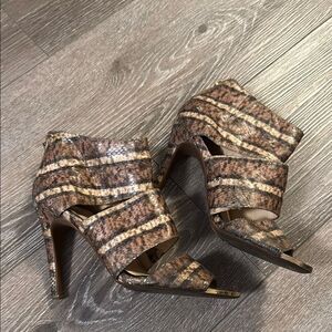 Jessica Simpson Brown Snake Print Heels